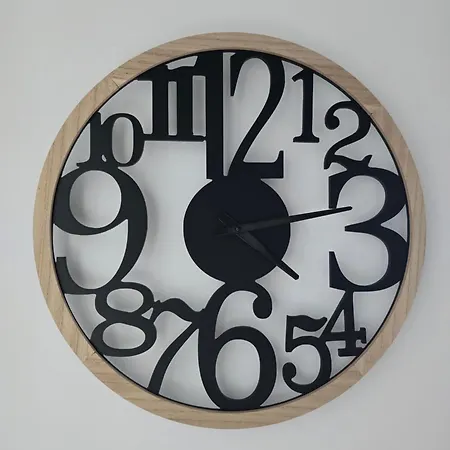 A Pied, Face A La Gare, D'olonne, Maison Type Loft